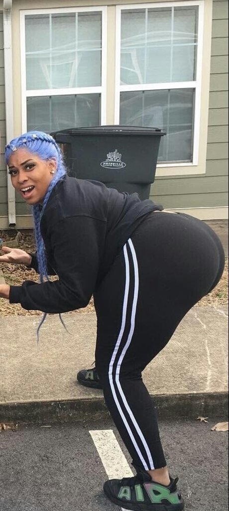 MonroeSweets pretty pornstar pictures