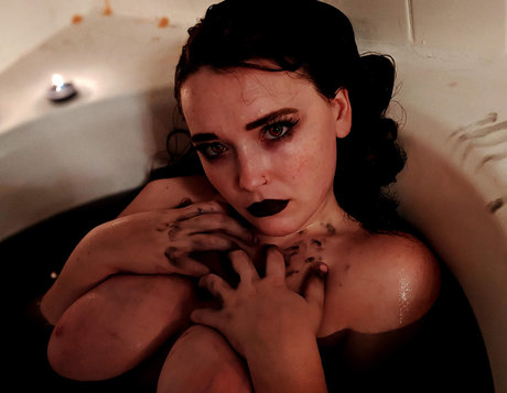 Emily Fox star pornographic image