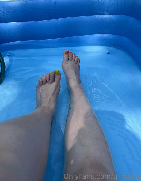 tj footie nude star photos