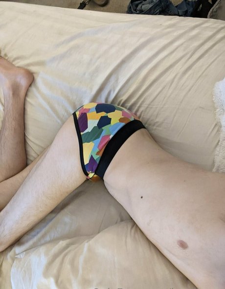 lewdlesse hd model image