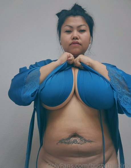 bustythaigirlx model free pic