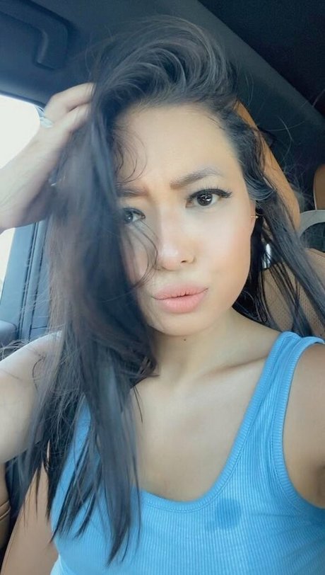 Randomsuburbanite Rose nude pornstar pic