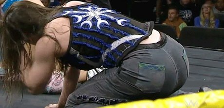 Nikki Cross star hot img