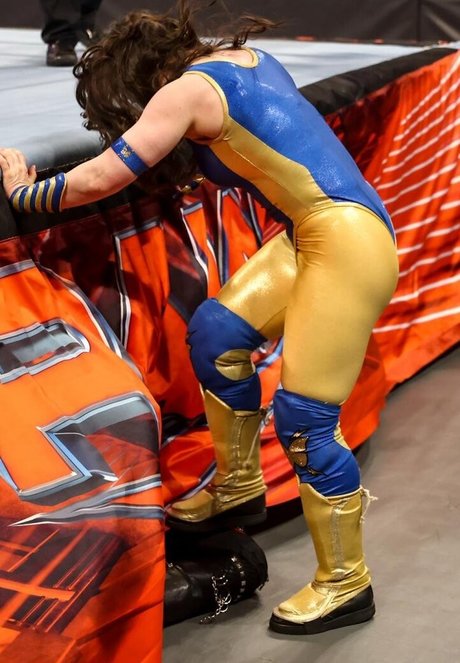 Nikki Cross hot star gallery