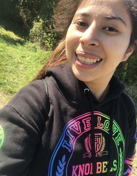 devilishdaisy naked model photos