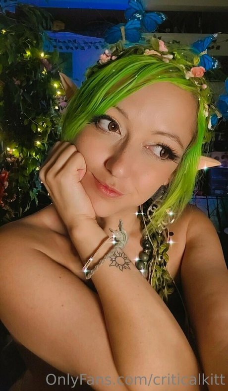 criticalkitt model exclusive image