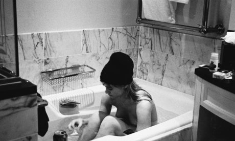 Suki Waterhouse nude actress images