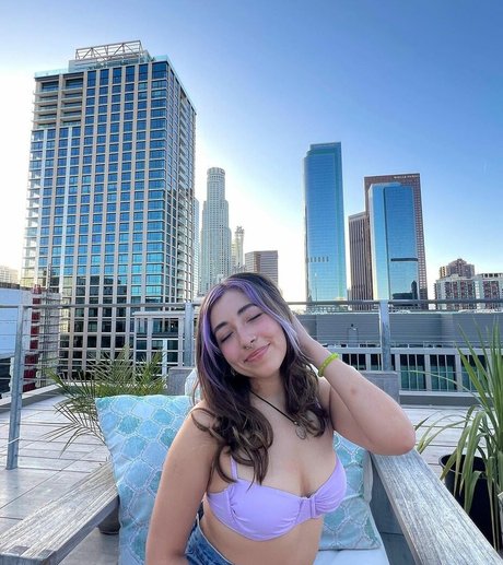 Tiana Renay model hd images