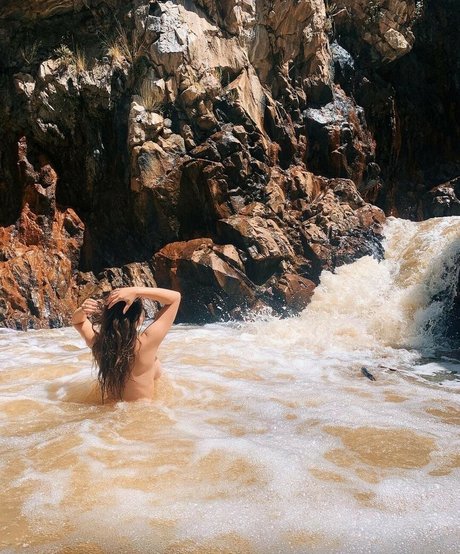 Stephanie Oustalet hot actress gallery