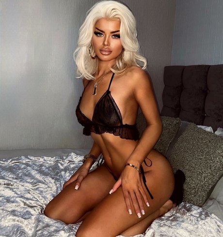 Chloe Inskip pornstar hot gallery