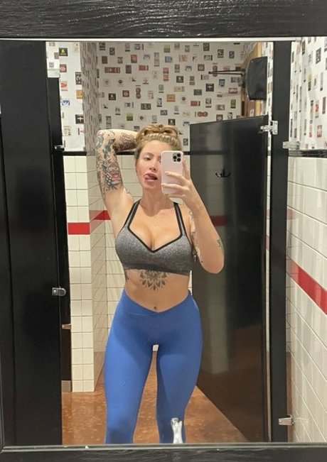 RobbieCal naked pornstar photos