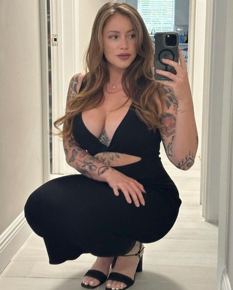 RobbieCal sex model img