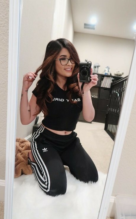 big tits nerd onlyfans free porn pictures