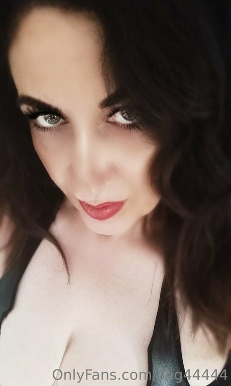 alig44444 model hd picture