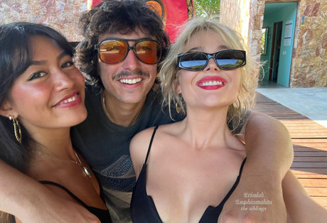 Emily Lind model pretty img