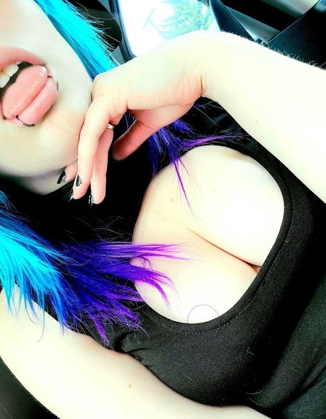 the merr cat model adult picture