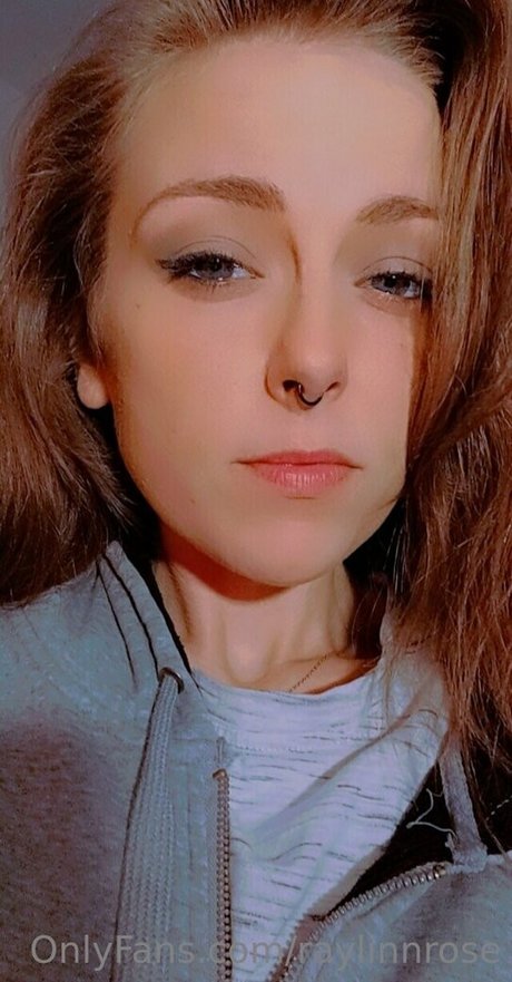 raylinnrose pornstar beautiful image