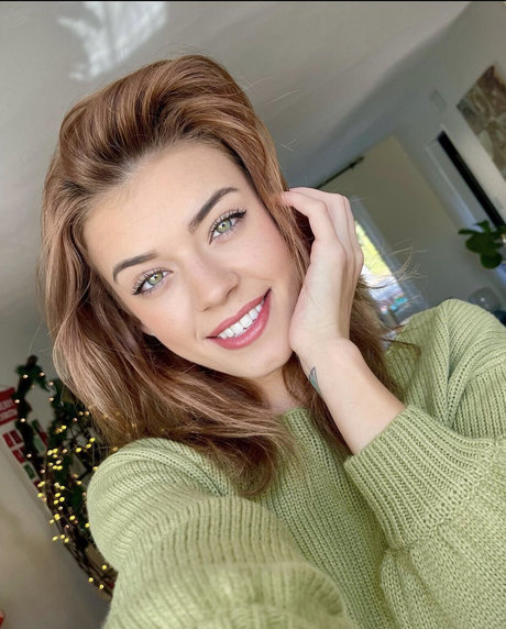 Koala Puffs pornographic model image