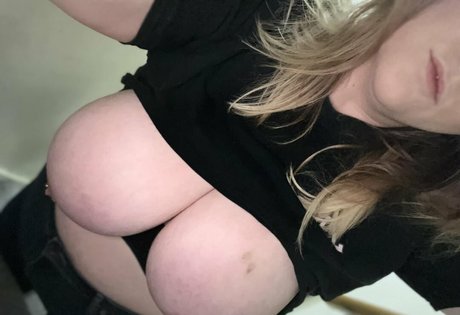 Mommmyyymilkersss pornstar top archive