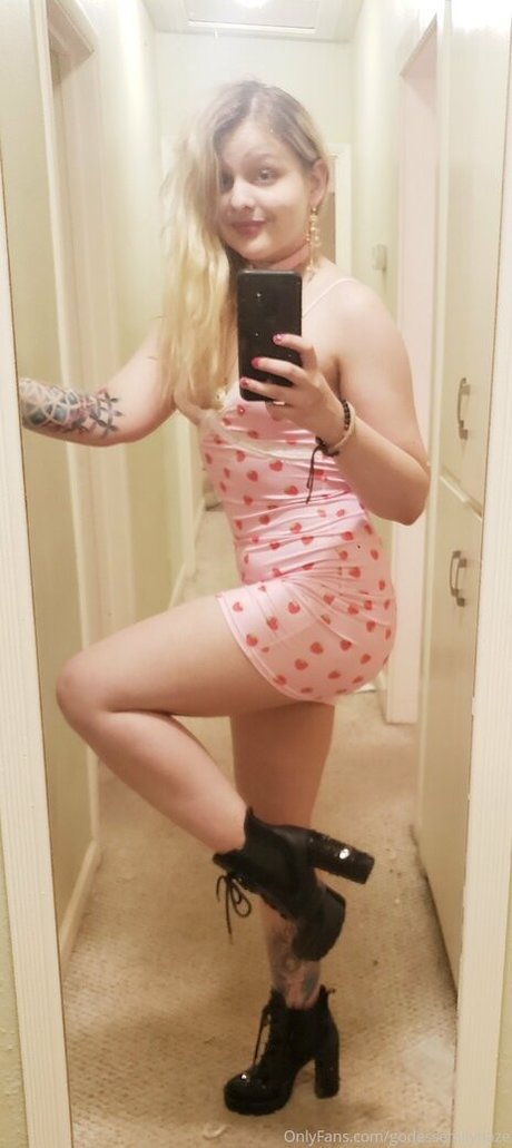 realemilyhaze pornographic model gallery