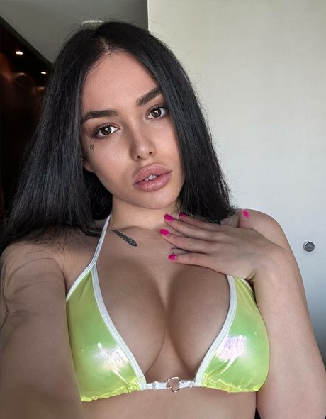 Alisa Musa model adult galleries