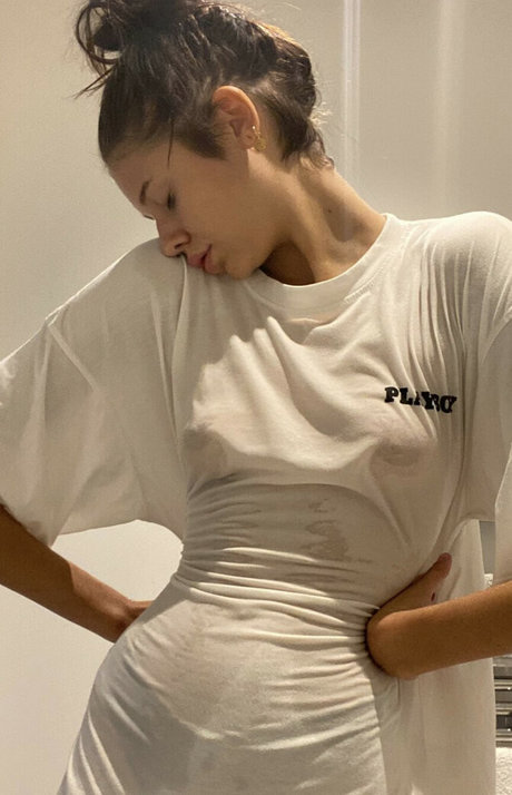 Samantha Frison model top pic