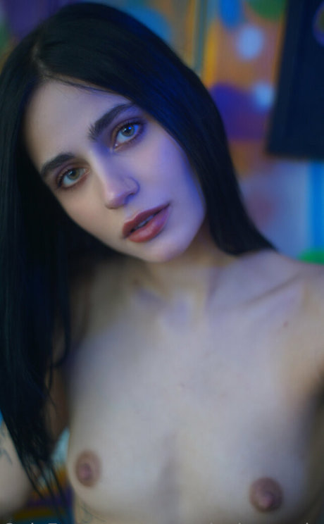 molly jackson vip star naked photo