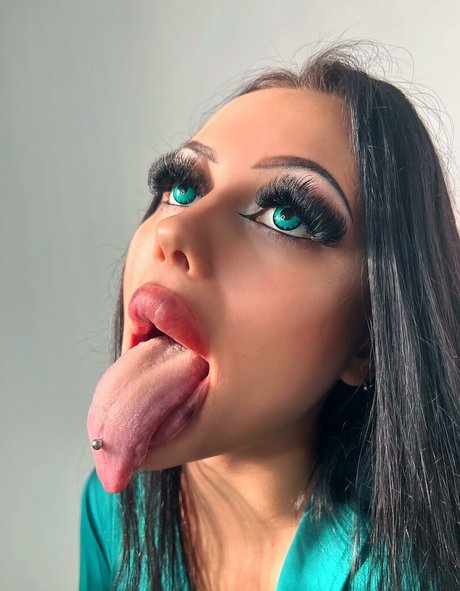 pornstar onlyfans exclusive picture