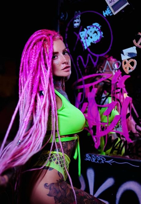 Bantik Boy pornstar perfect gallery