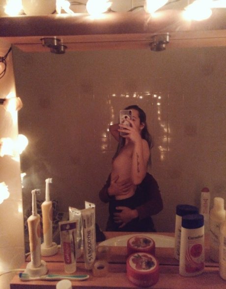 Hurona Rolera pretty pornstar pictures