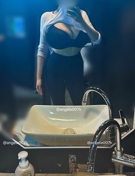 angela007k model naked gallery