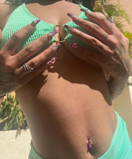 venusss ssss adult star pictures