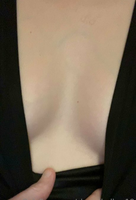 sleepyhollow18 model pretty image