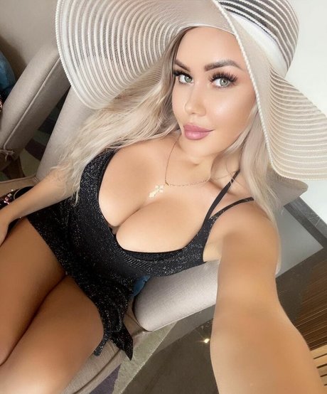 model onlyfans art nude archive