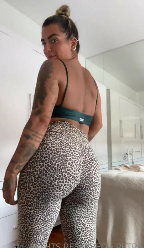 Petra Mattar star nude images