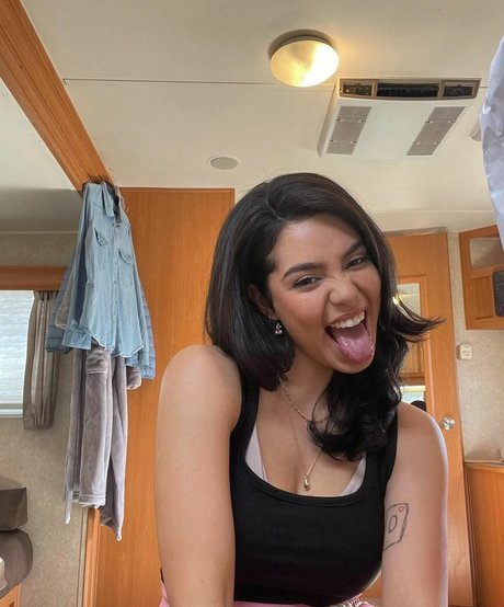 Aulii Cravalho star galleries