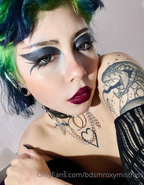 mistressroxybdsm model adult img