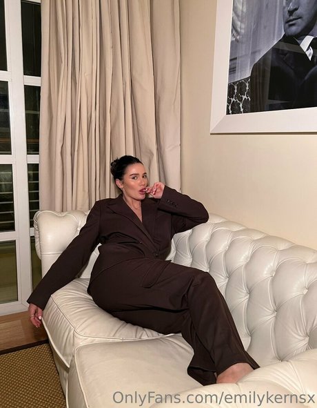 emilykernsx pornographic actress galleries