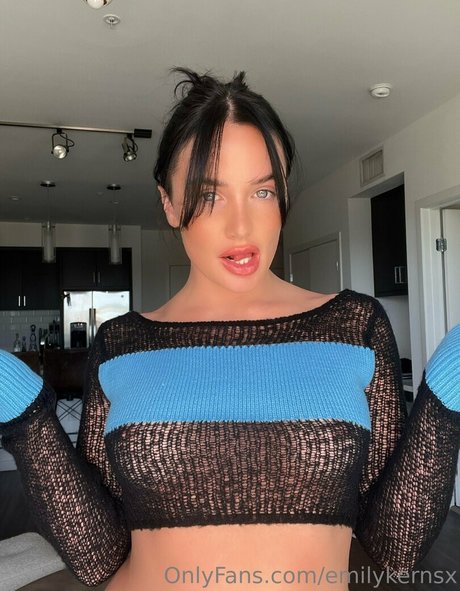 emilykernsx top pornstar galleries