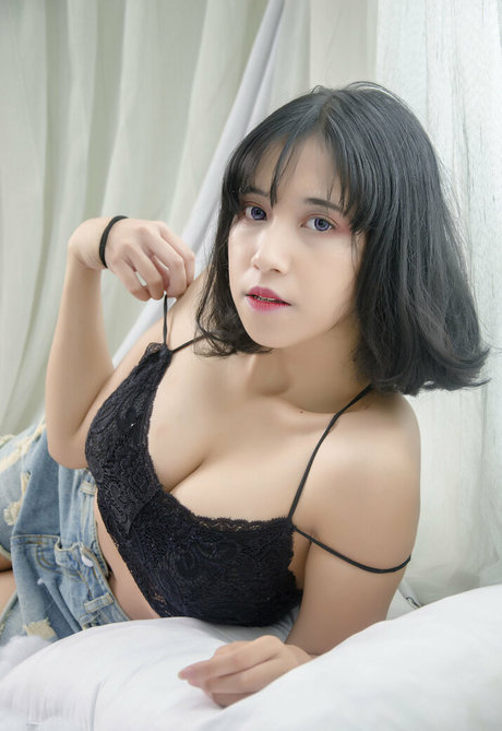 Refeen best actress photos