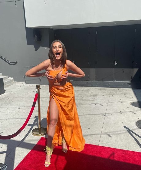 Chloe Veitch pornstar perfect img