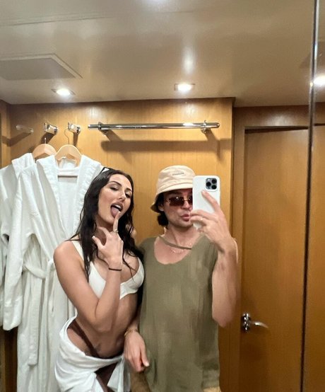 Chloe Veitch star pretty gallery