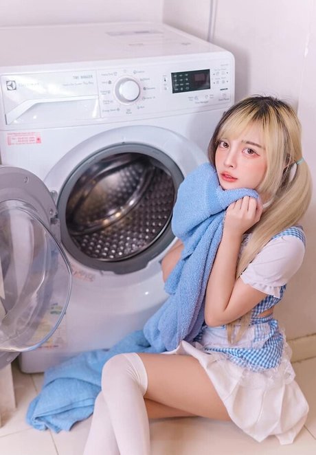 Le Josette exclusive model photos