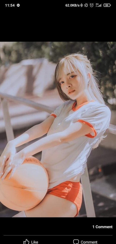 famous nude onlyfans xxx archive