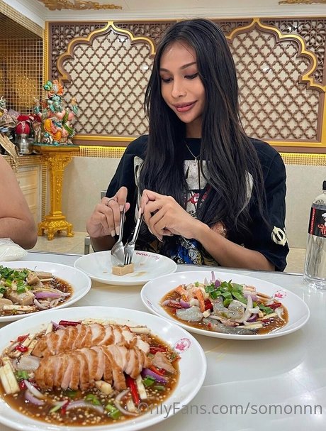 Somonnn erotic actress images