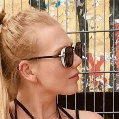 Lady Estelle adult model pics