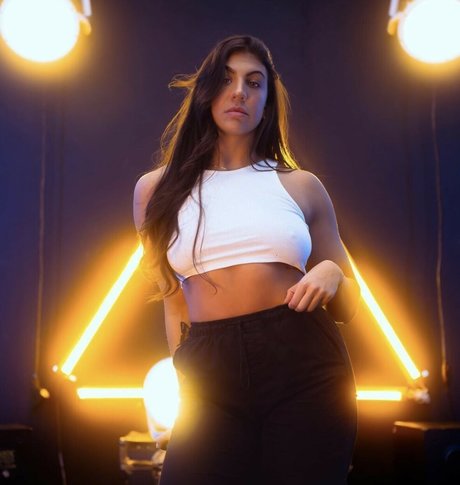 Hailcamp erotic pornstar pic