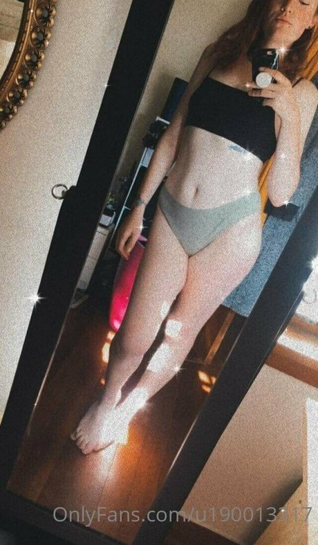 ellie3y3ballzdeep star free pictures