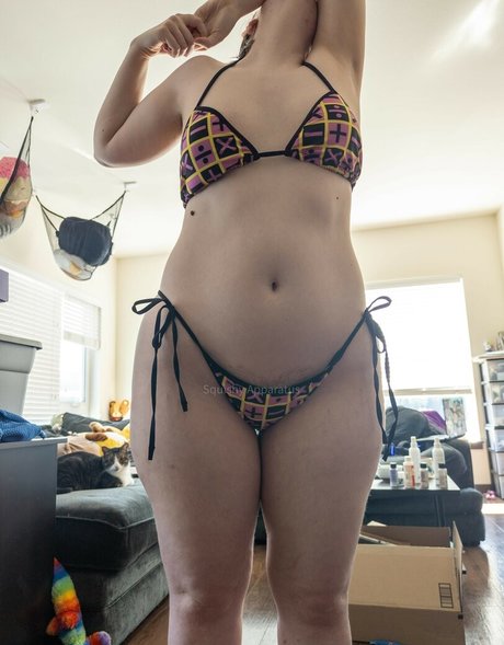 Squishy Apparatus pornstar high quality pic