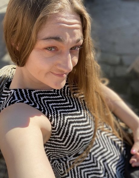 peachvanilla exclusive model photo